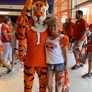 Meet your Posher, Vicky